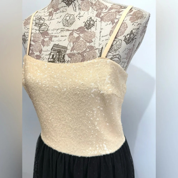DRESS THE POPULATION Cream sequin KADY w/black tulle skirt cocktail dress size L - Picture 3 of 13